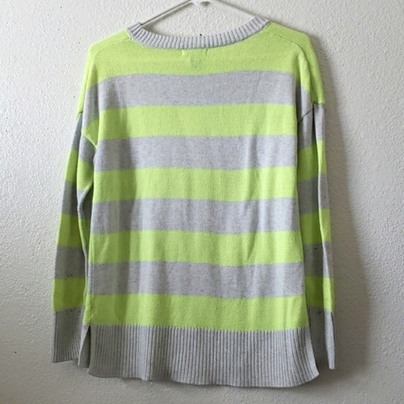 GAP Neon Yellow and Light Gray Striped High Low Sweater Size M - Picture 2 of 5
